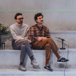 Israel Elejalde y Miki Esparbé (derecha), en "Los pálidos"