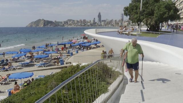 Economía/Turismo.- El sector turístico celebra el nuevo programa del Imserso: subida de precio y 70.000 nuevas plazas
