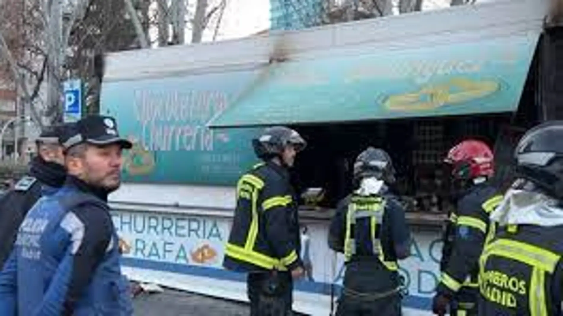 Incendio en un quiosco de Cristo Rey, en Moncloa