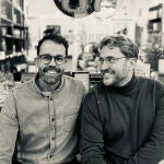 Máximo Huerta junto a su novio Juan Castillo