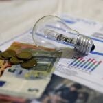  La tasa de inflación anual ha subido dos décimas en febrero, hasta el 6,1 %, debido al alza de la electricidad y los alimentos, según el dato adelantado del índice de precios de consumo (IPC).