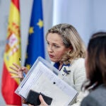 Economía.- Calviño ve en la marcha de Ferrovial un error: "A las empresas españolas les va muy bien con este Gobierno"