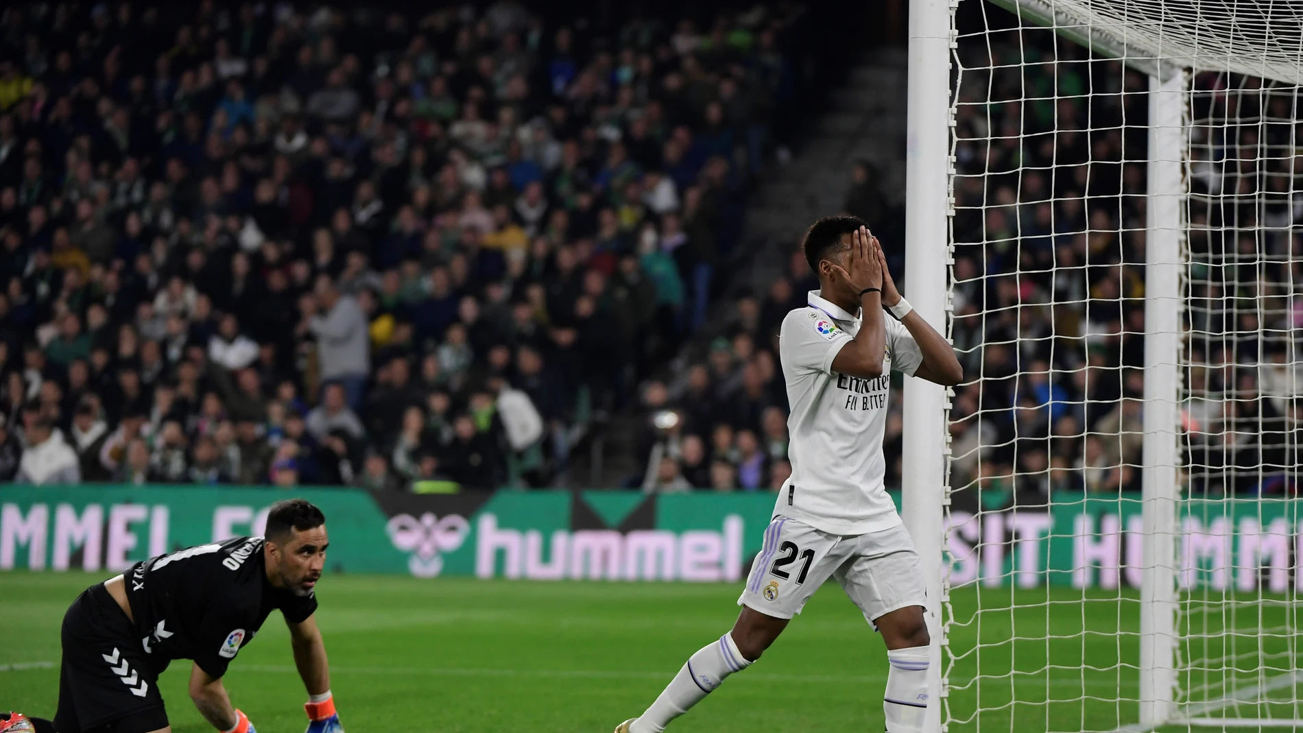 Vinicius, durante un partido