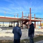 Miguel Ángel de Vicente visita las obras del parque de bomberos de Quitapesares