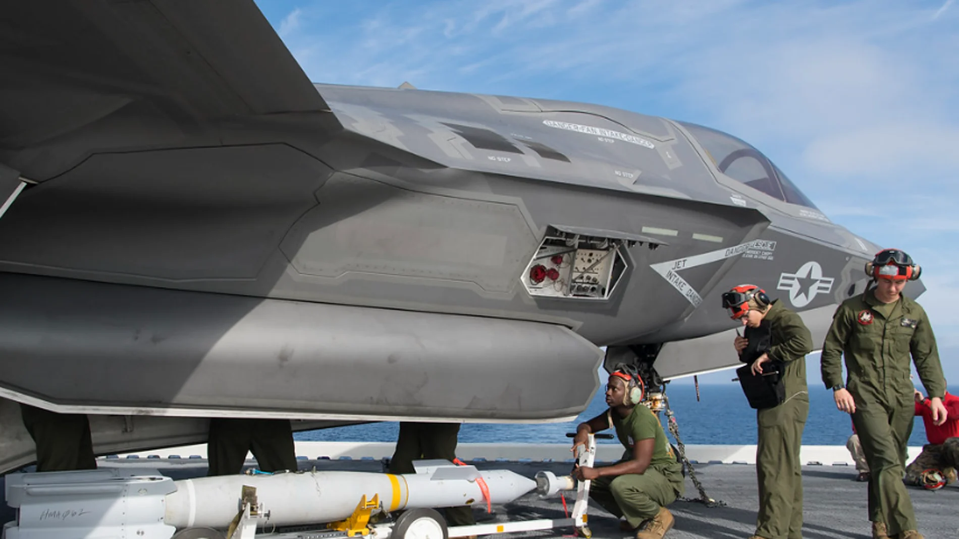 Un F-35 en portaaviones de EEUU