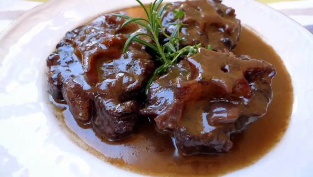 Guiso de rabo de toro