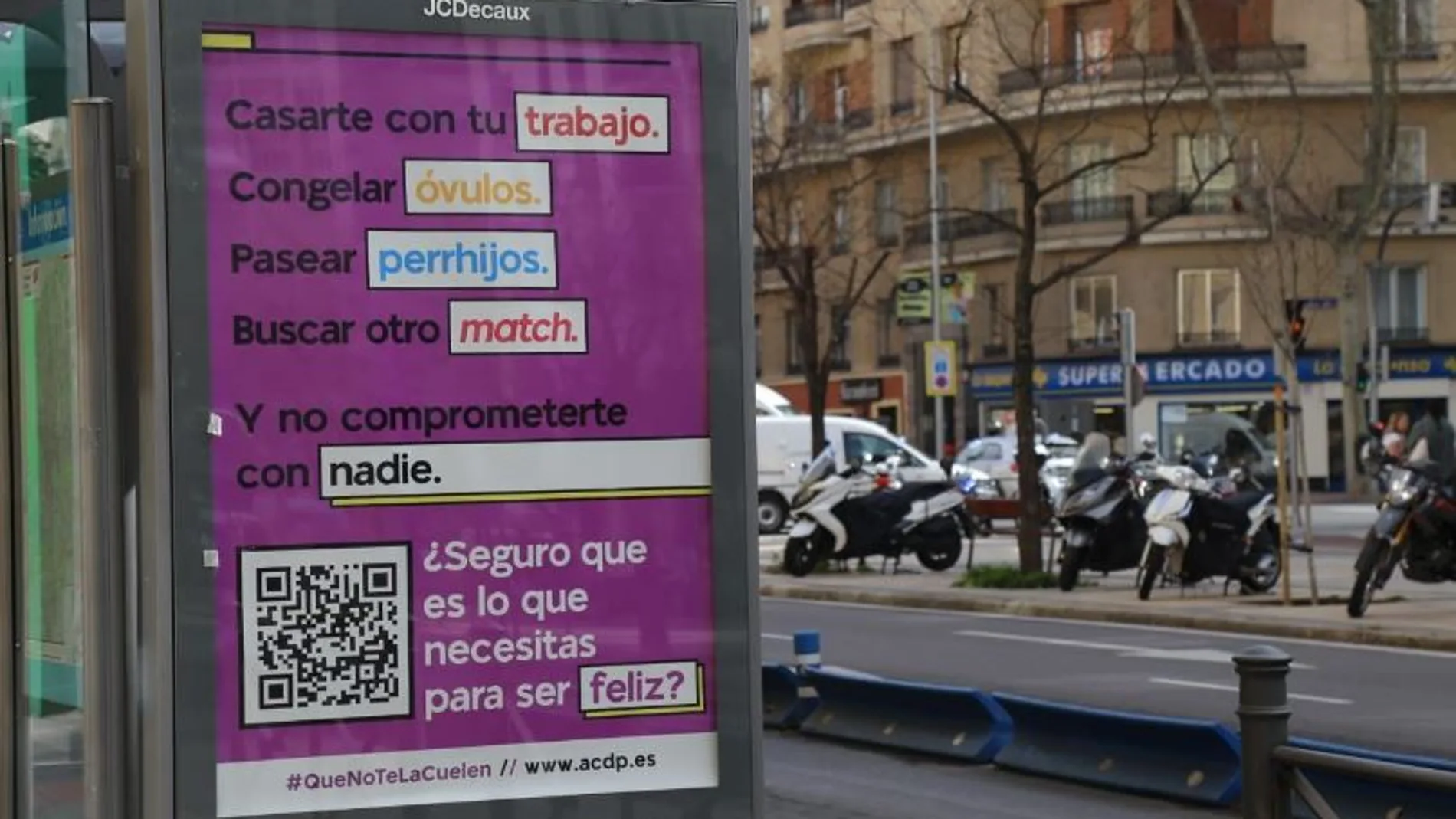 Campaña de la ACdP a favor de la la familia y la maternidad contra los falsos lemas feministas