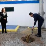 Colocación de la primera piedra de la obra de abastecimiento en alta de Roquetas de Mar