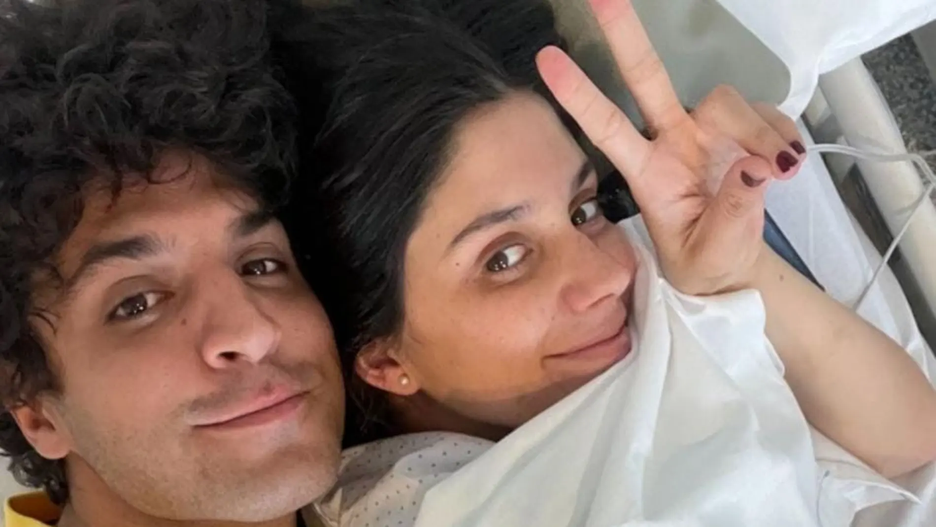 Tomás Páramo y María García de Jaime en el hospital