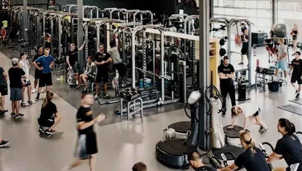 ¡3.000 euros por una clase de yoga o Pilates!: Así son los gimnasios ...