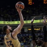 Mirotic fue el máximo anotador del Barça ante el Fenerbahçe