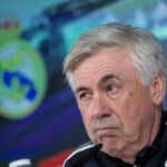 Fútbol/Primera.- Carlo Ancelotti: "Tengo claro lo que pasará con Benzema el año que viene, pero no soy mago"