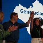 Juanma Moreno junto a María José Carmona, María José García Pelayo y Antonio Repullo, entre otros