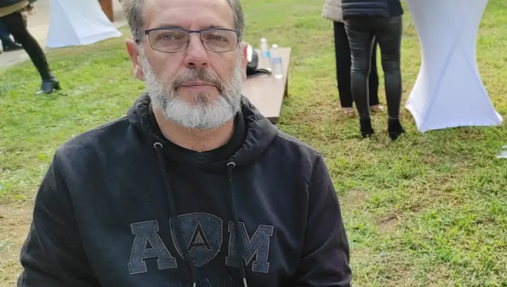 Manuel estuvo tres meses en la UCI