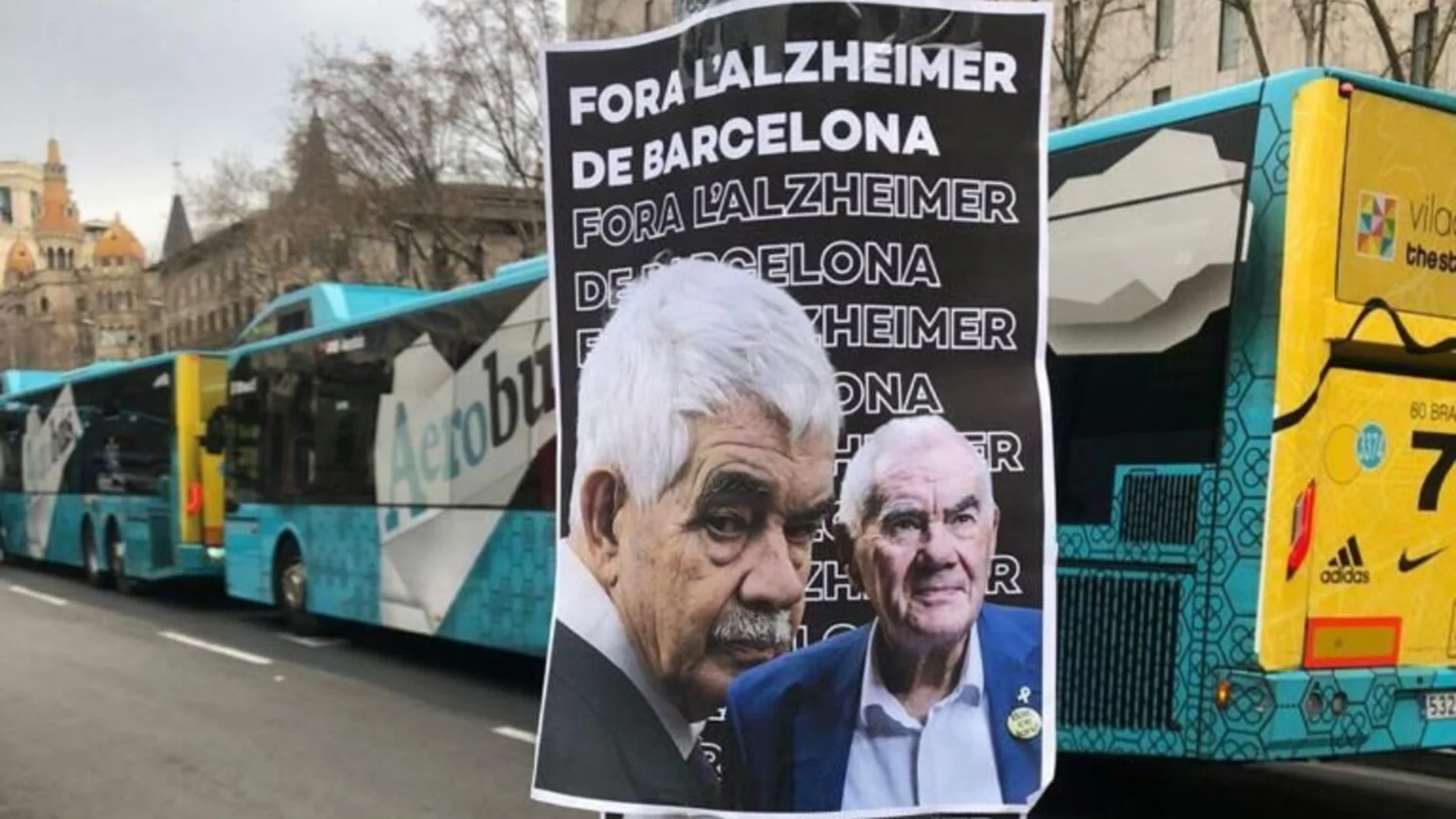 Las polémicas y fuera de lugar pintadas