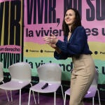 La ministra de Derechos Sociales y Agenda 2030, Ione Belarra, participa en el acto 'Vivir, no sobrevivir. La vivienda es un derecho"