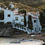 Una exposición fotográfica de Dalí en Portlligat reivindica este espacio
