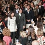 La reina Letizia, a su llegada a la segunda jornada del Tour del Talento en Valladolid, junto a Fernández Mañueco, Óscar Puente, Escrivá y Pollán, entre otras autoridades