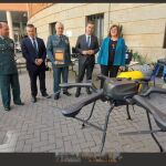 El general Espejo y otras autoridades, durante la presentación de uno de los prototipos del proyecto