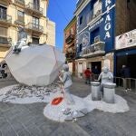 Fallas.- El diseñador Javi Valiente 'salta' de Instagram a las Fallas con un homenaje a Nino Bravo