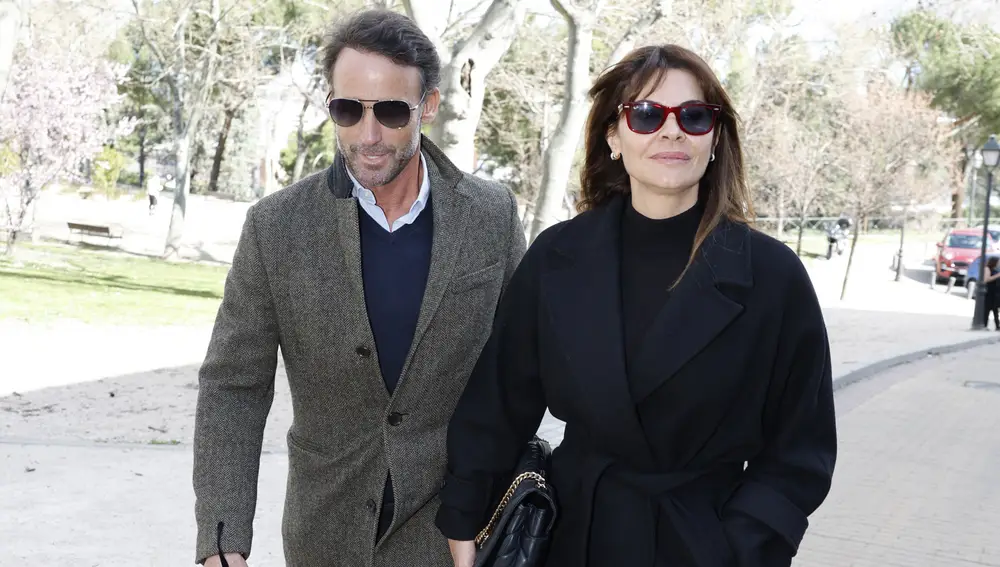 Álvaro Muñoz Escassi y María José Suárez