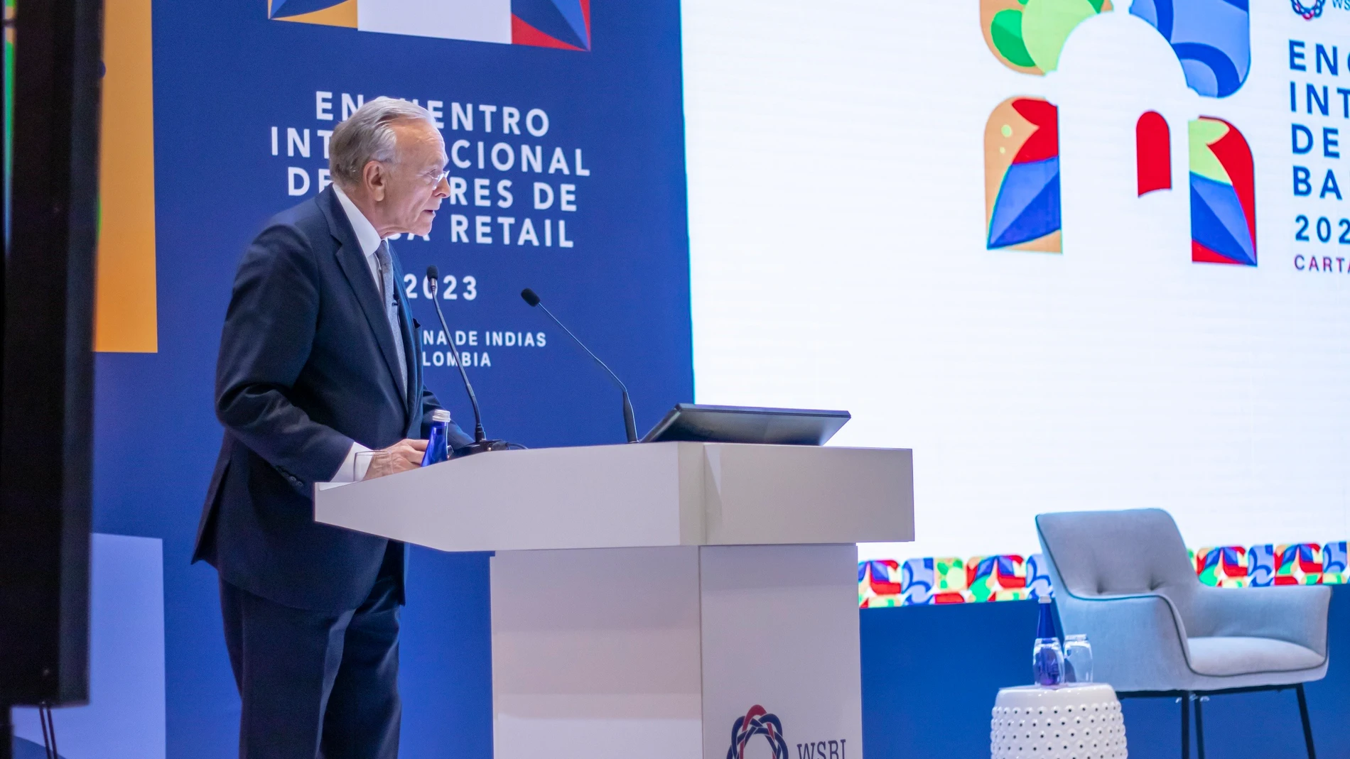 Economía.- Fainé (CECA), optimista ante el futuro de la banca pese al panorama "complejo, incierto e inestable"