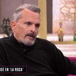 Bosé durante la entrevista