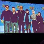 Shannen Doherty y parte del reparto de la serie