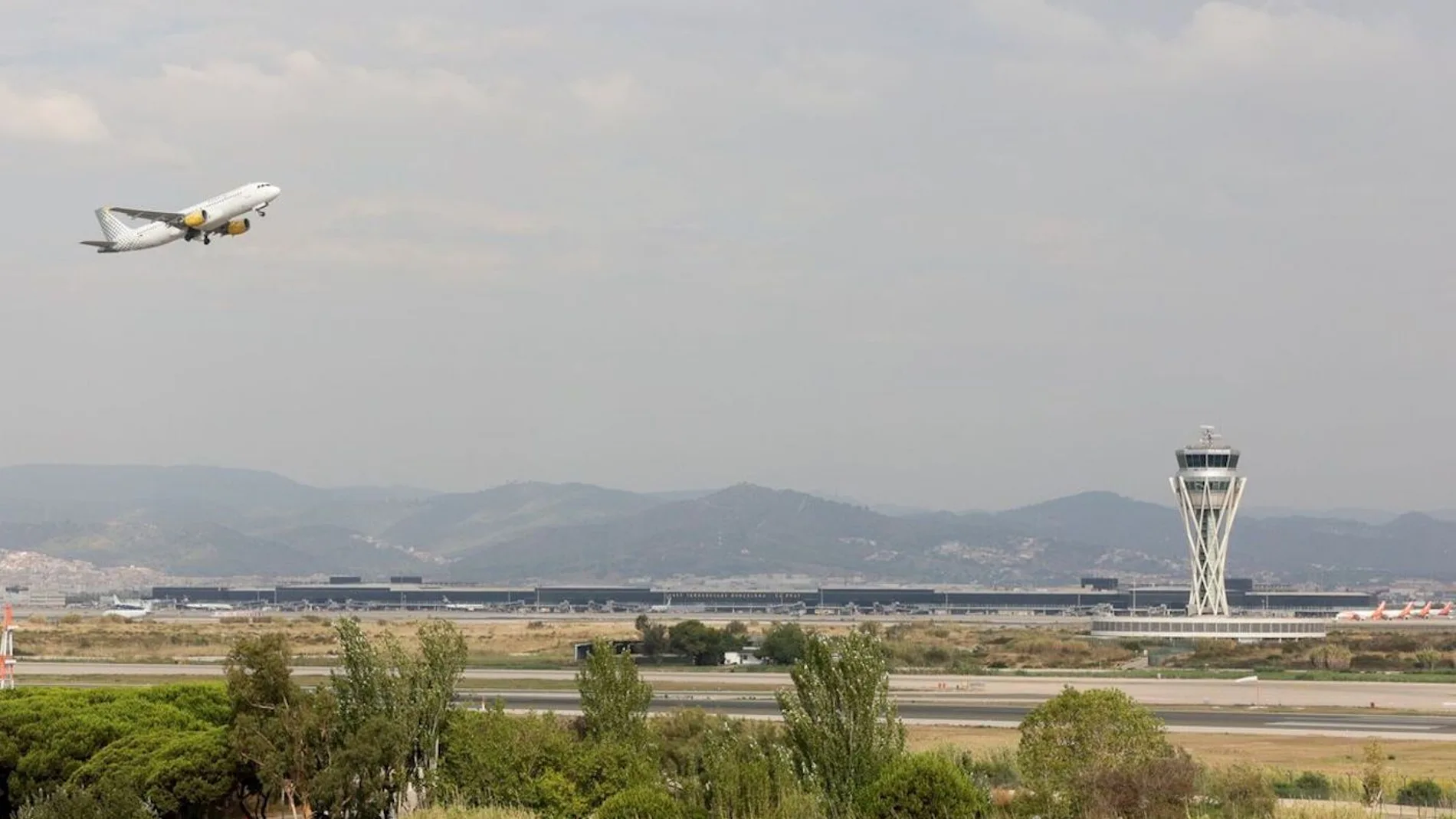 Susto en el aeropuerto del Prat:unos falsos mensajes terroristas
