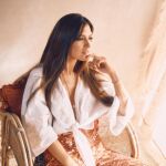 Sara Carbonero tiene la gabardina vaquera más tendencia. 