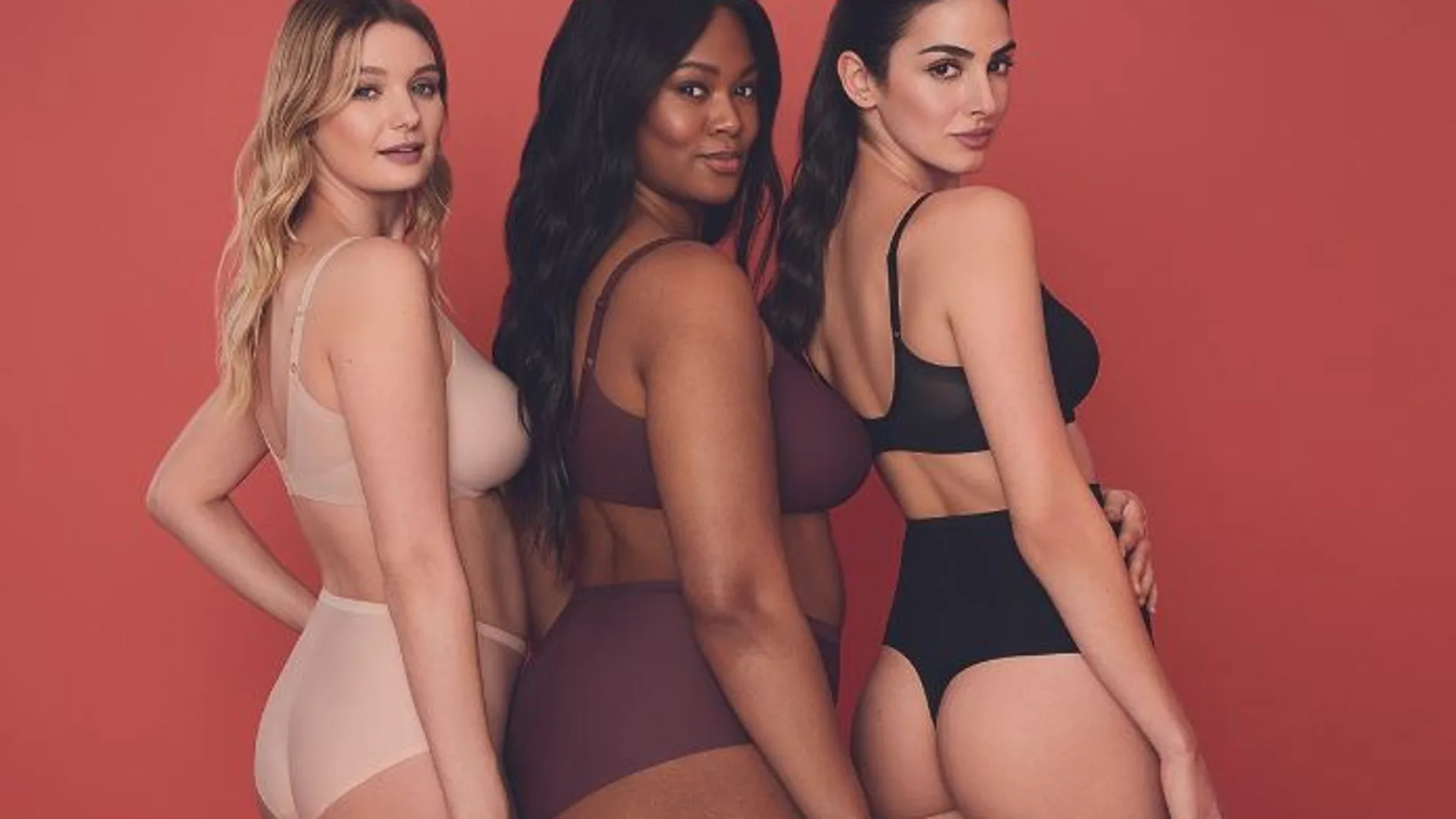 Mujeres en ropa interior