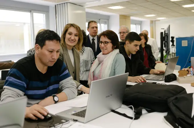Los alumnos matriculados en FP Dual en Castilla y León se cuadriplican en los dos últimos cursos hasta alcanzar los 1.500 Los alumnos matriculados en FP Dual en Castilla y León se cuadriplican en los dos últimos cursos hasta alcanzar los 1.500