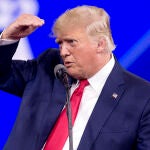 Donald Trump advierte de "muerte y destrucción" si finalmente es acusado por supuesto soborno a una actriz porno