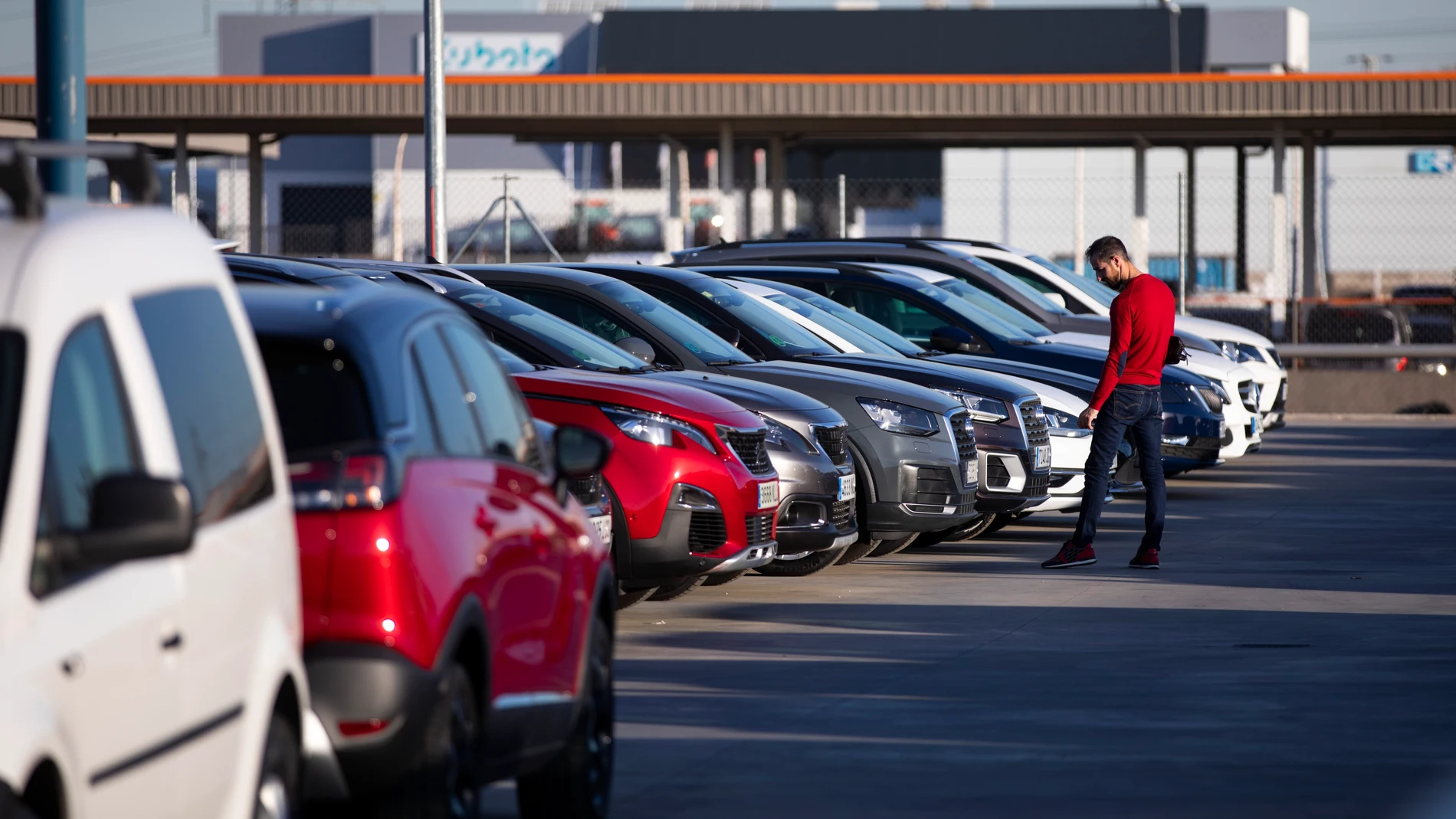 Concesionarios de coches con vehículos nuevos y de ocasion