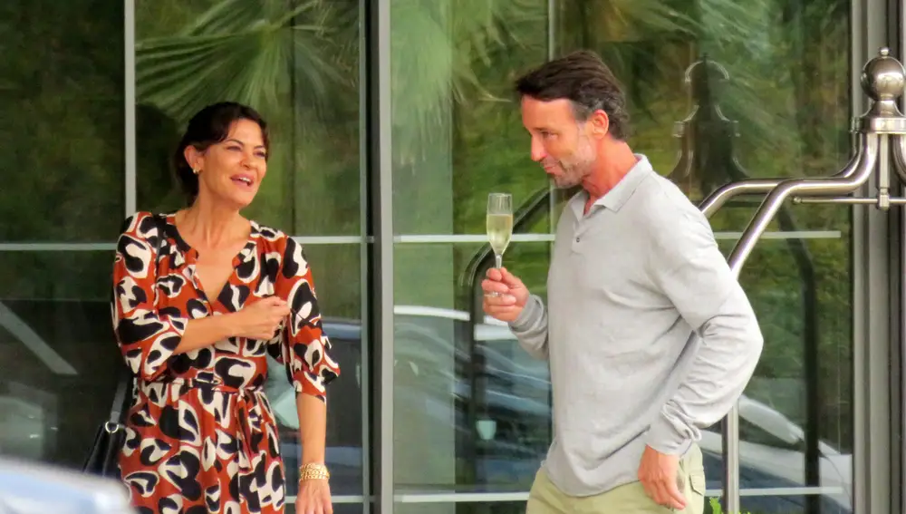 Álvaro Muñoz Escassi y María José Suárez en Mallorca