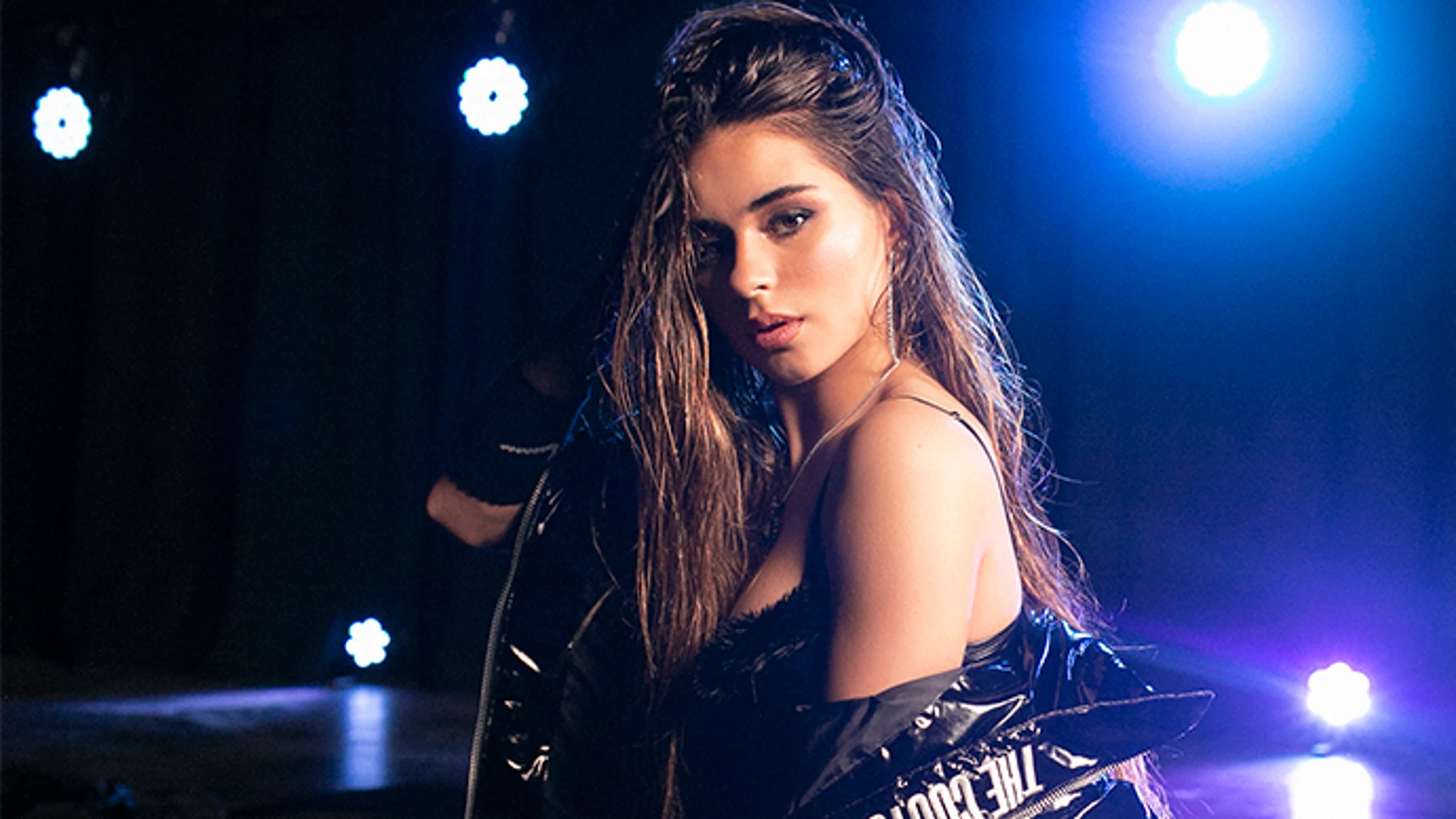 Daniela Blasco presenta su primer single.