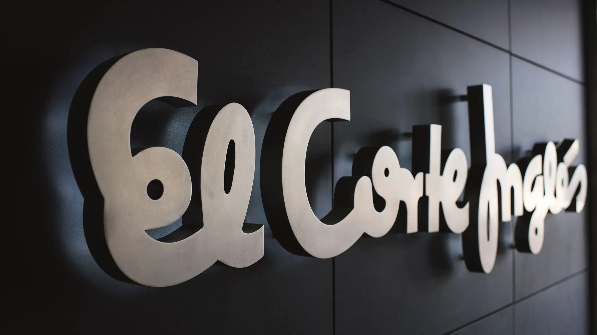 Estos son los festivos de Semana Santa que abrirá El Corte Inglés en la Comunidad Valenciana