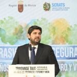 MURCIA.-Agua.- López Miras reafirma su compromiso con el agua: "No descansaré hasta revertir el recorte" del trasvase