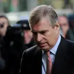 El príncipe Andrés, duque de York, a su llegada a la sede de Crossrail en la plaza de Canadá en Londres (Reino Unido).