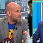 Gonzalo Miró y Jesús Manuel Ruiz hablando de la maternidad de Ana Obregón