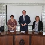 El alcalde de Fuentes de Oñoro, Isidoro Alanís, junto a su equipo de gobierno hace balance de legislatura