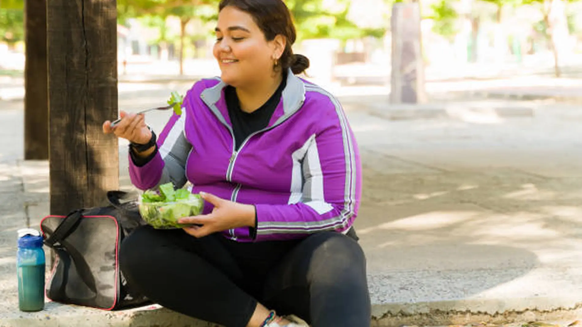 La hora a la que debes cenar para que no engordar según Harvard