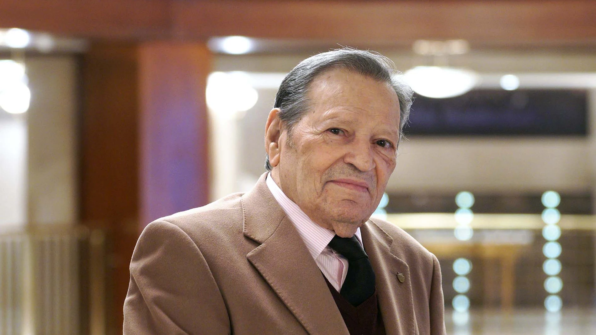 Pedro Lavirgen, tenor