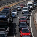 Todas las carreteras de Madrid registran retenciones