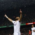  Karim Benzema 
