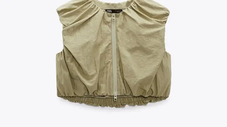 Top chaleco de Zara.