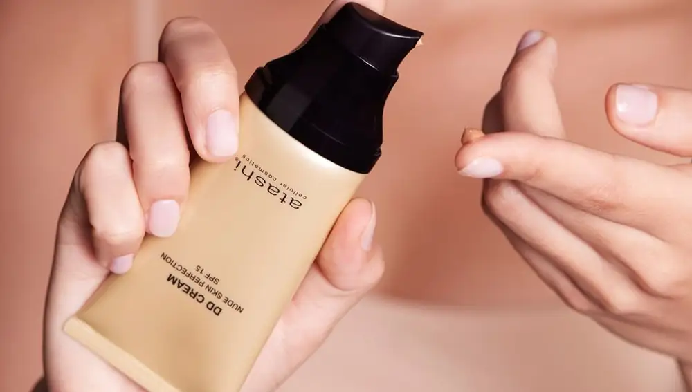 DD Cream Nude Skin Perfection.