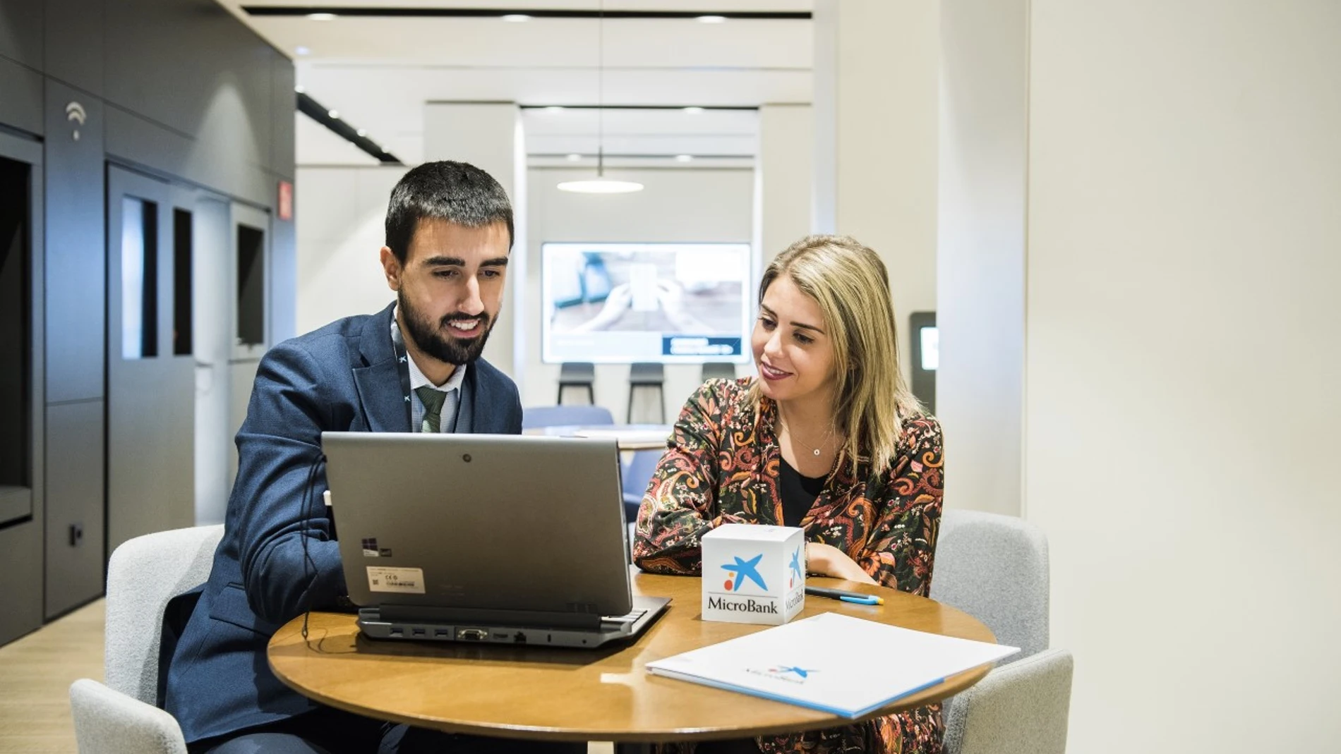 ;icrocréditos concedidos por MicroBank