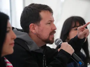 Pablo Iglesias GRAF8462. ZARAGOZA, 15/04/2023.- El exlíder de Podemos, Pablo Iglesias, interviene en la inauguración de la Fiesta de la Primavera, acto de precampaña de la formación morada en Zaragoza. EFE/Javier Cebollada