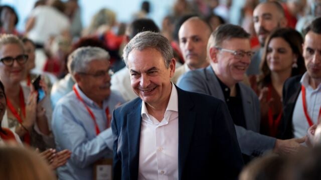 Zapatero elogia el liderazgo de Sánchez por aplicar los indultos en Cataluña y acudir al 28M en paz en toda España